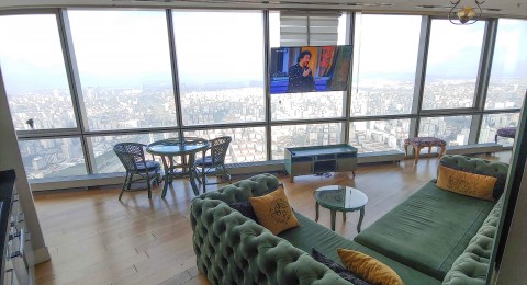 Metropol İstanbul Şubesi Loft Daire (52. Kat) 